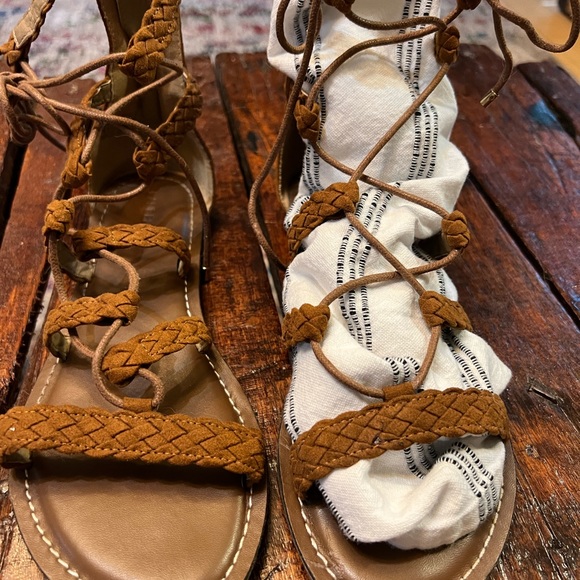 Lace up gladiator sandals in cognac - Picture 2 of 10